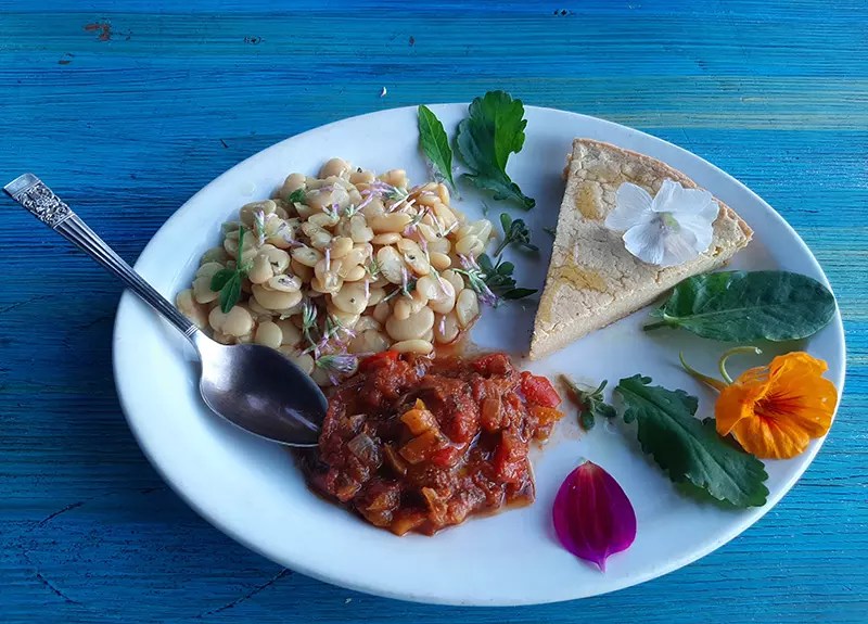 Vibrant superfoods on a spiritual nutrition retreat